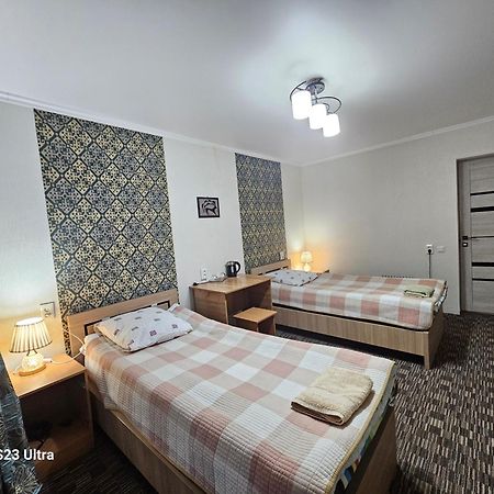 Guest House Mira Kochkor 外观 照片